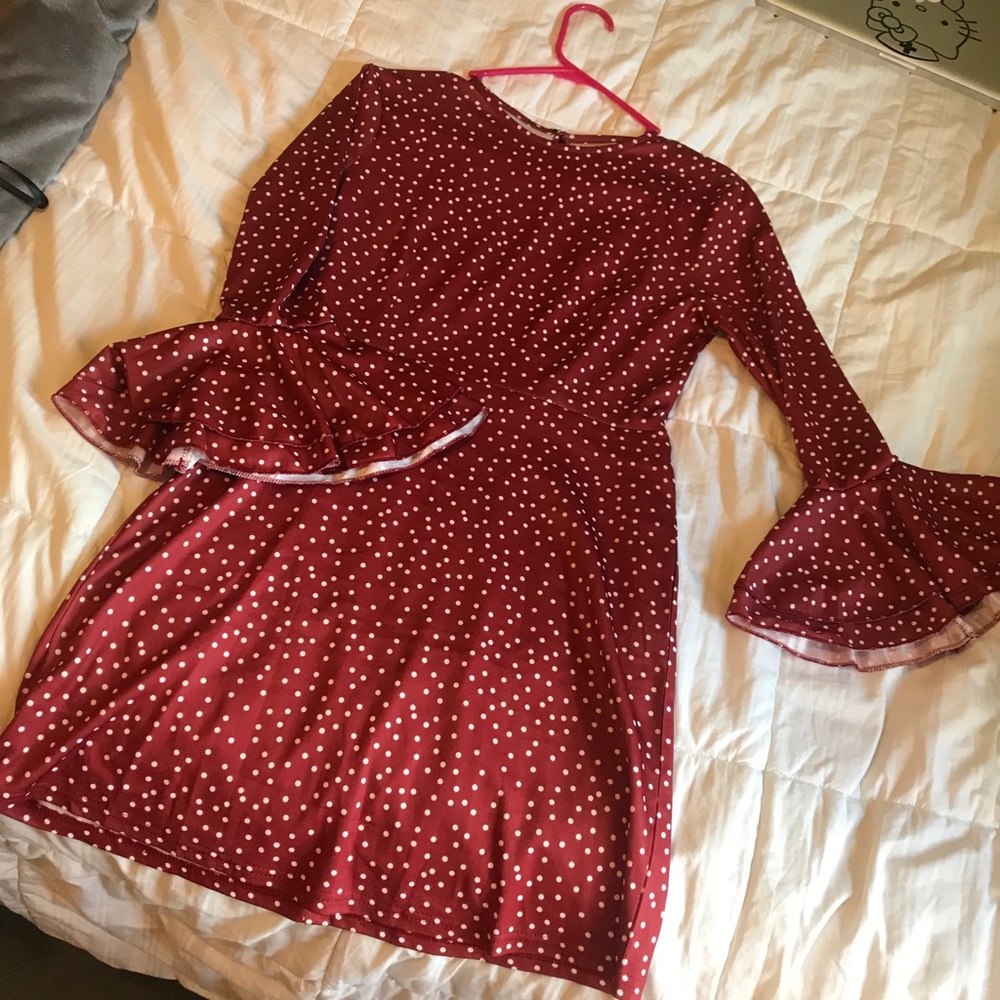 Red flare arm dress with white polka dots ! - Picture 4 of 7